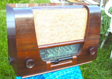 1950/51 Stern Radio Rochlitz, DDR  "4U65" 